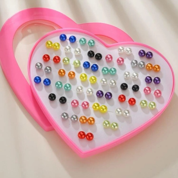 New 36 pairs of multi color stud earrings - Picture 2 of 3